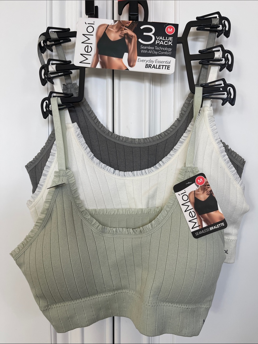 ❤️NEW!!!❤️ MeMoi Women’s Seamless Ribbed Bralette 3-Pack with all day comfort